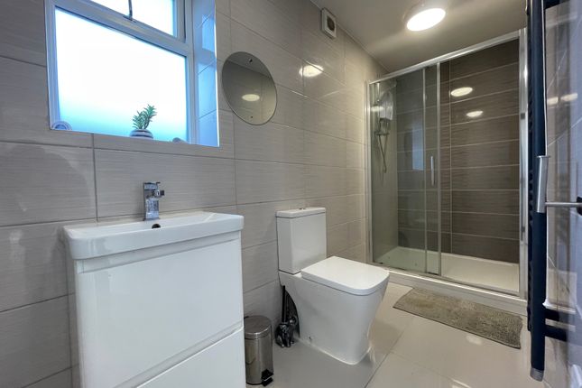 4, 41, Canute Road, Southampton photo 3