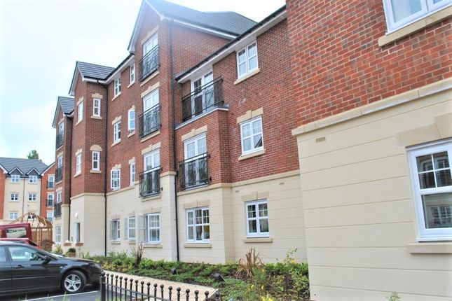 Flat for sale in Astley Brook Close, Bolton