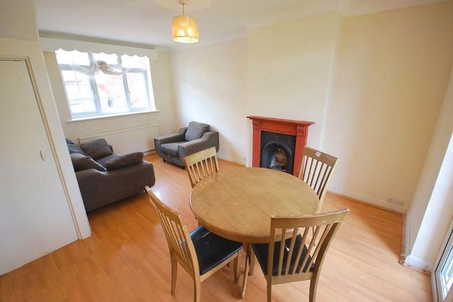 24 ABBEY AVENUE, WEMBLEY photo 2