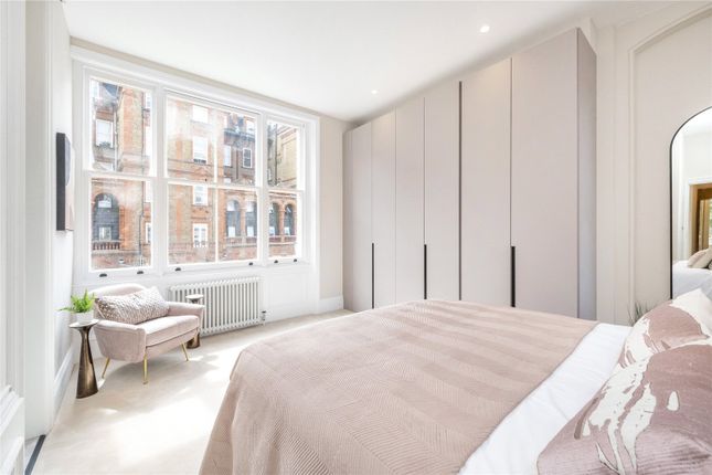 Flat for sale in Ashburn Gardens, Earls Court
