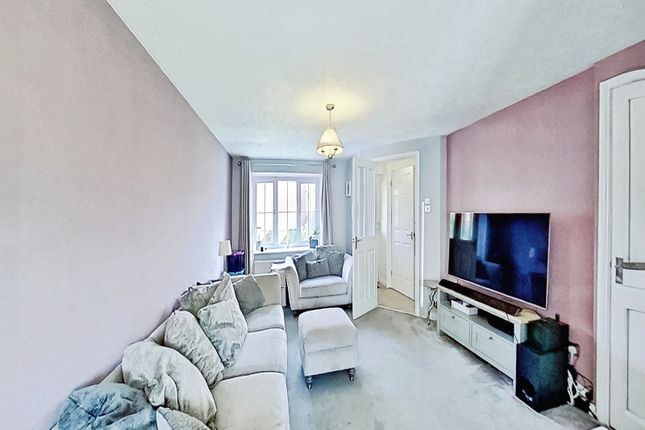 14, Gale Close, Leicestershire photo 4