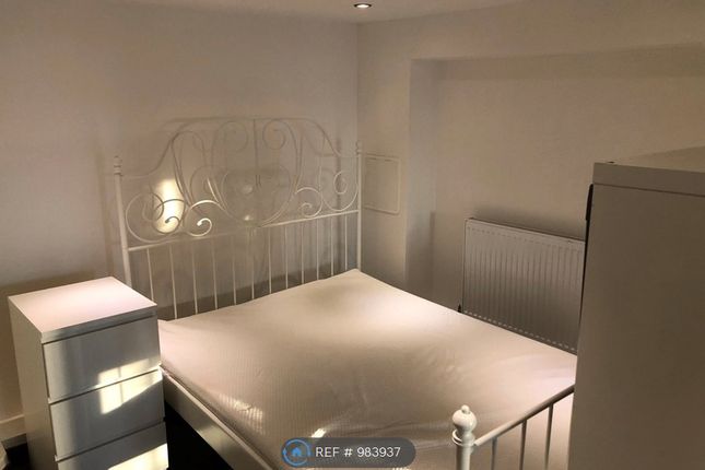 Double Bed