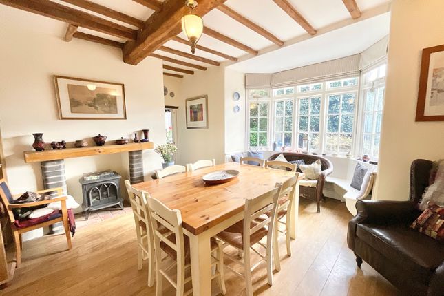 8 Walton Bank, Stafford photo 2