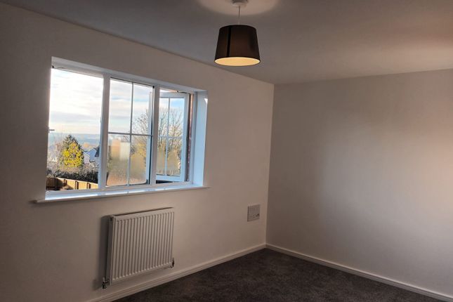 Sheerwater Crescent, Barnsley photo 4