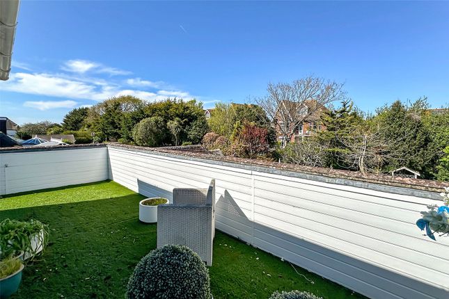 6, Cudlow Avenue, Littlehampton photo 3