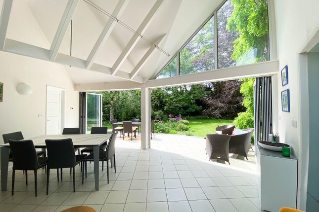 4, Finchs Close, Stapleford, Cambridge photo 3