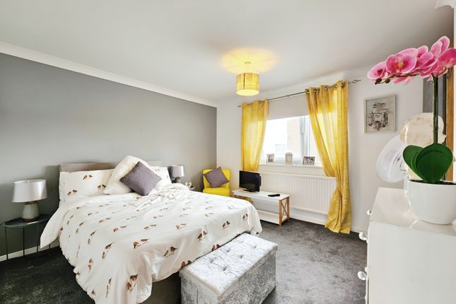 End terrace house for sale in Morley Walk, Corby