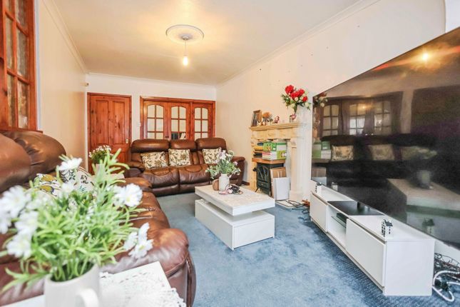123, Wellman Croft, West Midlands photo 2