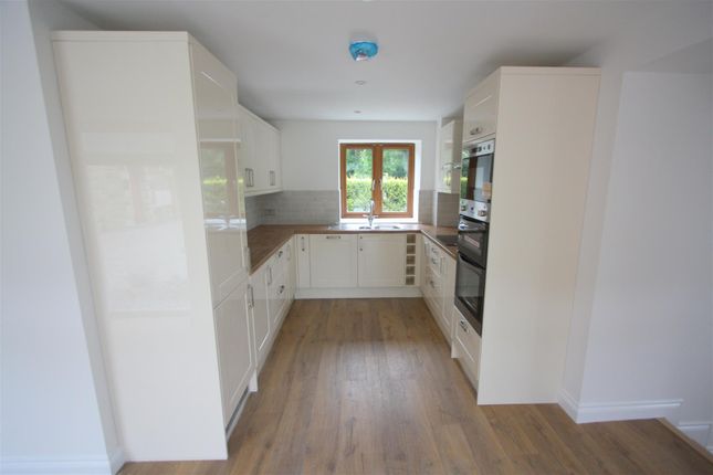 1, Lower Barn Court, Priory Road, Newquay photo 3