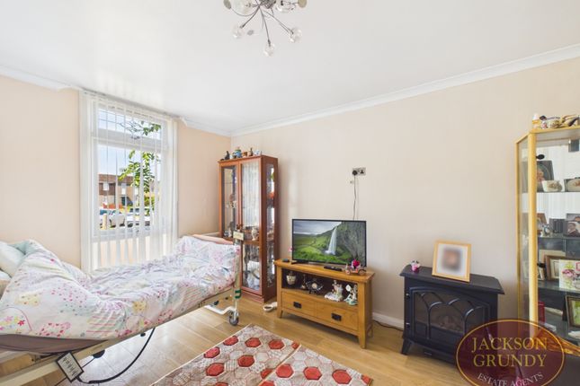 17, Southwood Hill, Northampton photo 3