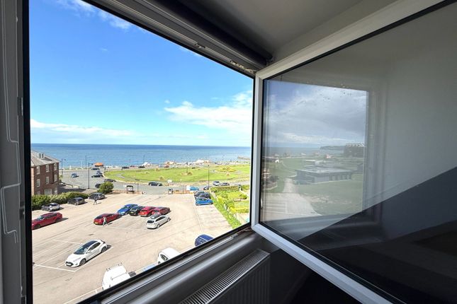 Flat 5, 7 Church Sq, Whitby photo 2