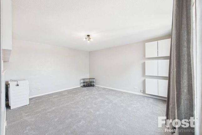210 Shackleton Court,, Whitley Close, Middlesex photo 4