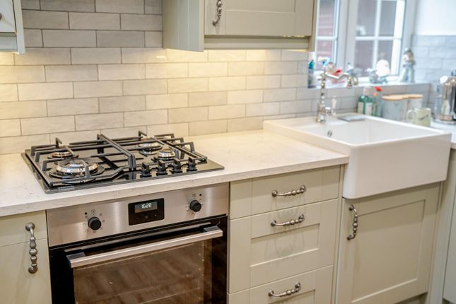 4, Clive Road, Harrogate photo 2