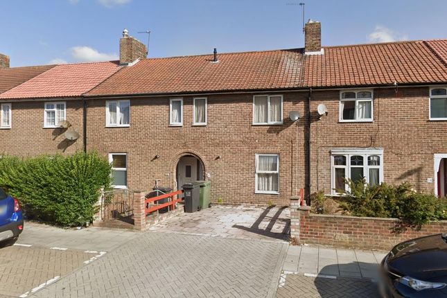 Terraced house to rent in Moorside Road, Downham, Bromley