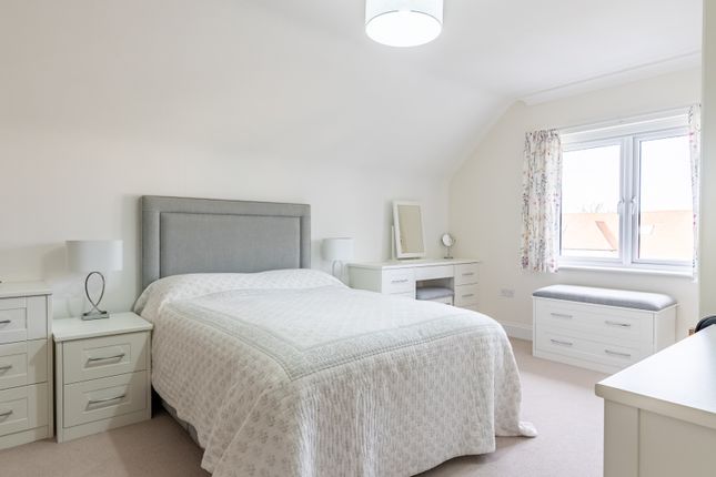 Flat for sale in Maryland Place, St. Albans, Hertfordshire