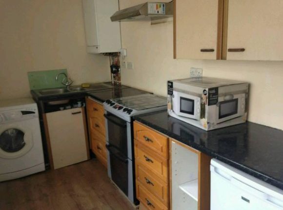 44, Clay Lane, Coventry photo 3