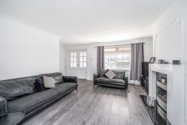 47, Barassie Drive, Kirkcaldy photo 3