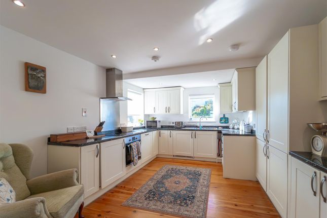 Four Winds, Meaver Road, Mullion photo 3