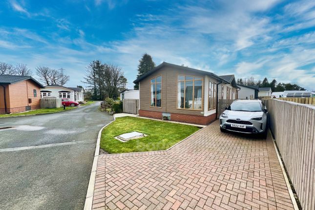 Mobile/park home for sale in Bank Street, Neilston, Glasgow