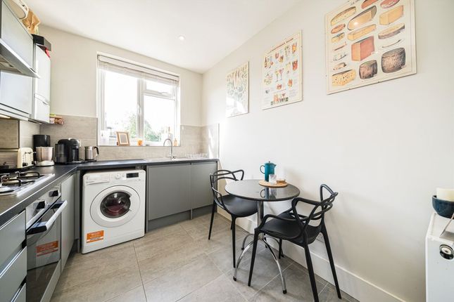 Flat 3, 4, Belfort Road, London photo 4