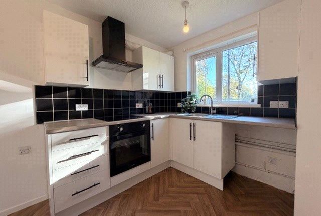 15, Bowlingfield, Preston photo 5