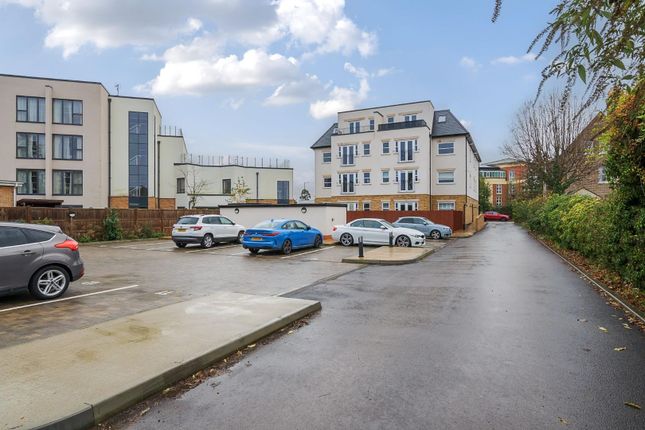 Flat for sale in Clarence Road, Windsor