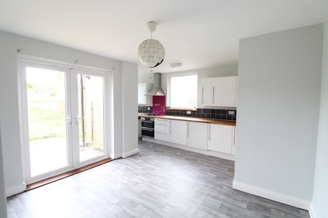 Detached house to rent in New Eaton Road, Stapleford, Nottingham