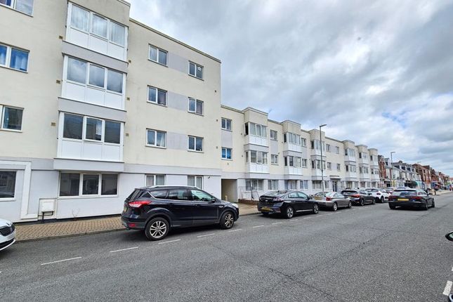 Thumbnail Flat for sale in Hove Court, Lee-On-The-Solent