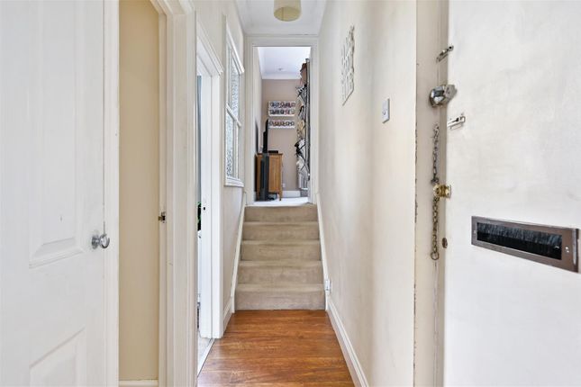 Flat 2, 14, Park Road, Bexhill-On-Sea photo 4