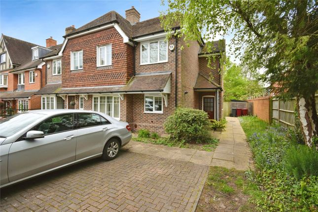 Thumbnail Terraced house for sale in Parkside Road, Reading