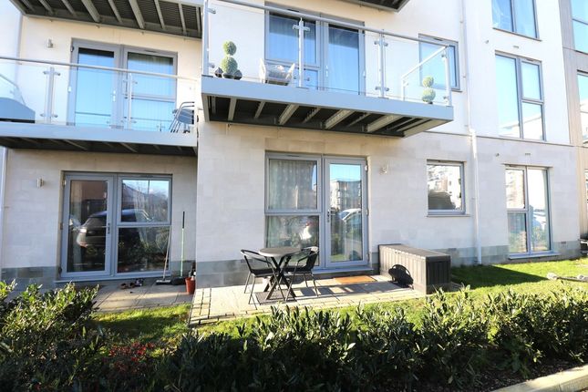 Flat for sale in Meadow House, 1 Kingston Close, Maidenhead, Berkshire