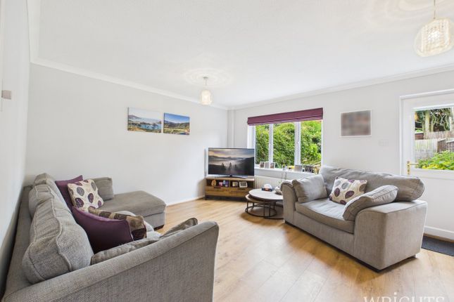 44, Dalewood, Welwyn Garden City photo 4