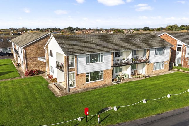 7 St Hellier Court-002.Jpg