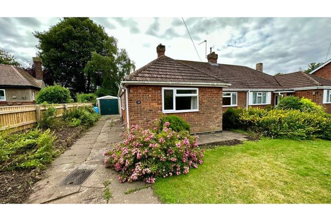 Bungalow for sale in Grantham Avenue, Grimsby