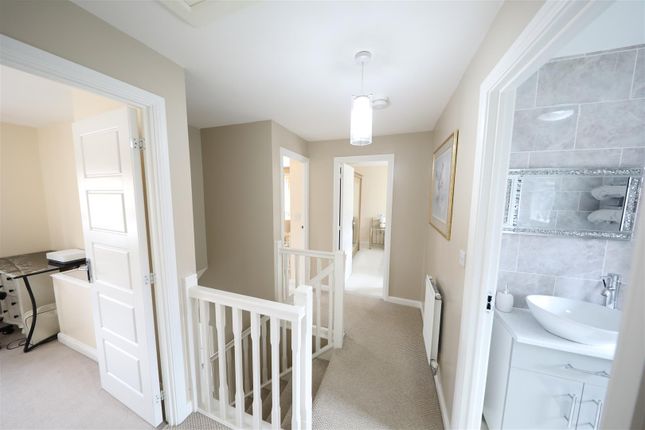 Detached house for sale in Boundary Way, Hull