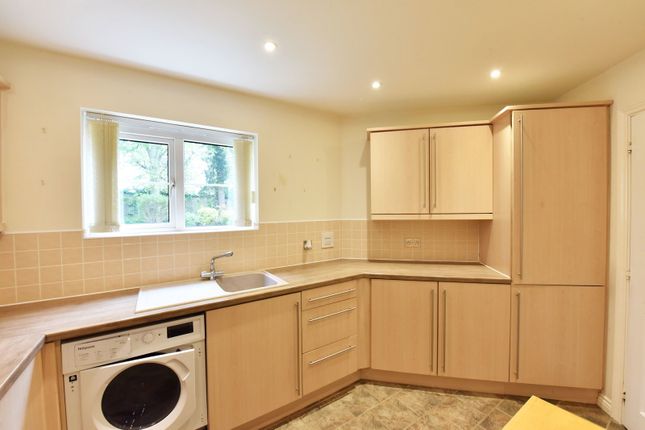 63, Murdoch Drive, Kingswinford photo 4