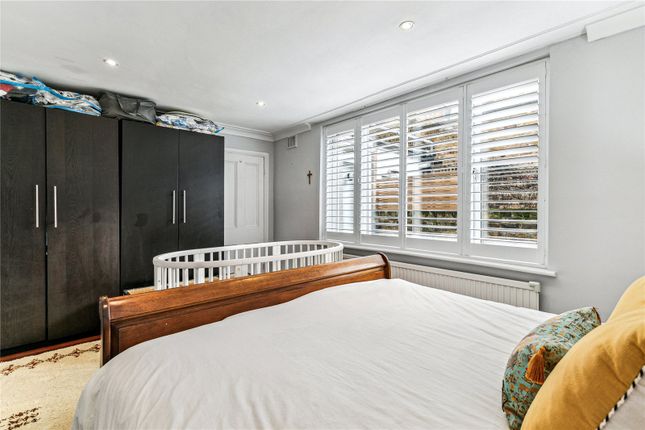 Flat for sale in Lilyville Road, Fulham, London