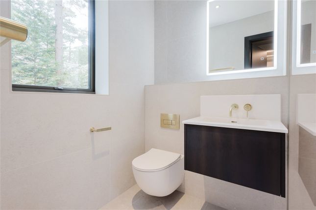 Bed Two En Suite