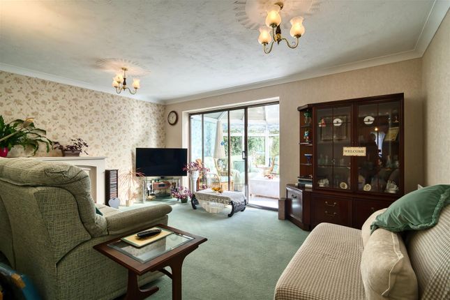 32, Dashwood Close, Sturminster Newton photo 3