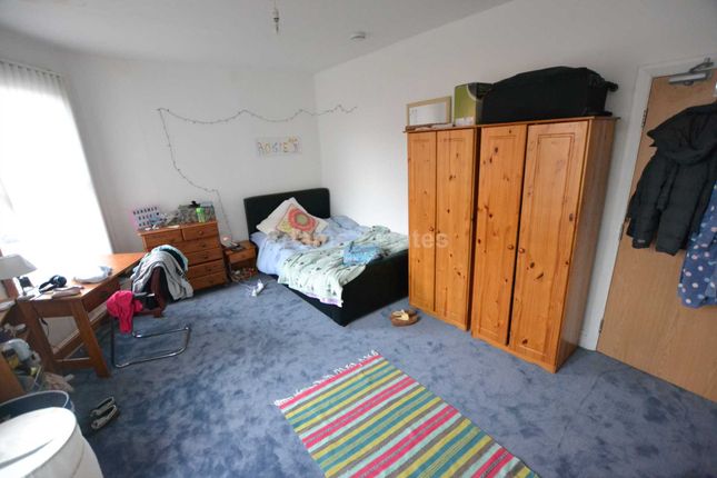 Erleigh Road, Reading photo 3