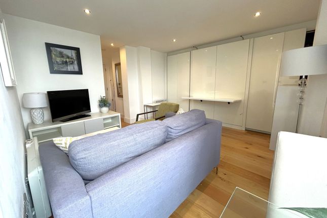 Trident House, 76,Flat 70, Station Road, Hayes photo 3
