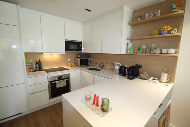 Flat for sale in Nature View Apartments, Woodberry Grove, London