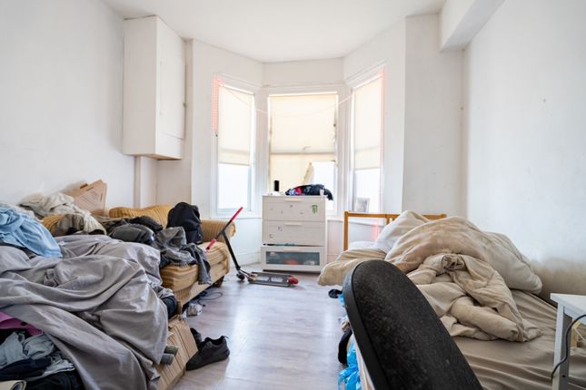  Flat 1, 64, Ellis Road, Clacton on Sea photo 2