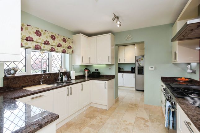 59, The Ridgeway, Kent photo 4
