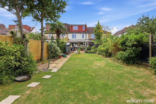 32, Mayfield Road, London photo 2