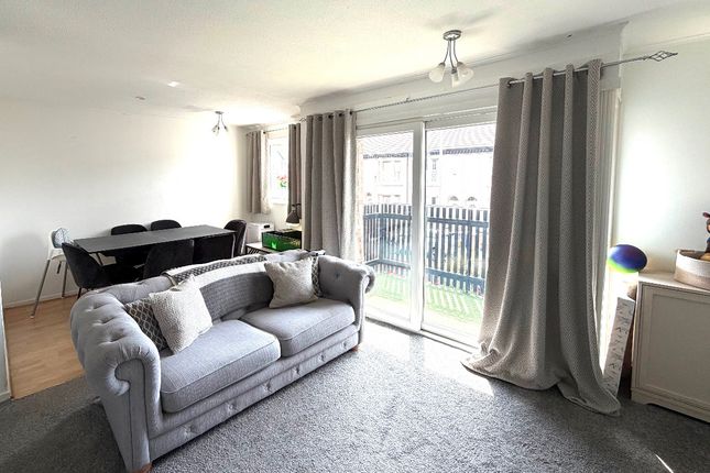 27 Halidon Court, Bootle photo 3