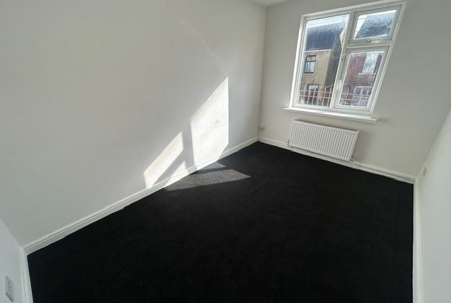 69, Blackpool photo 4