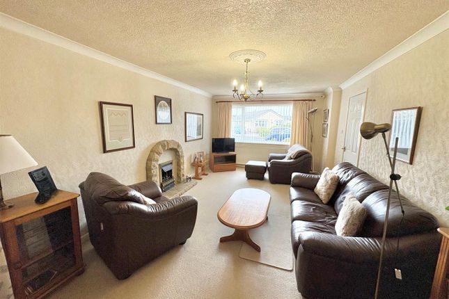17, Riversmeade, Leigh photo 2