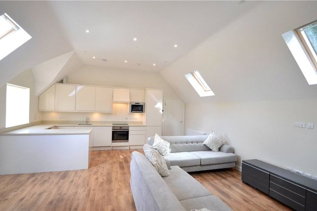 Thumbnail Flat to rent in Grenaby Road, Croydon