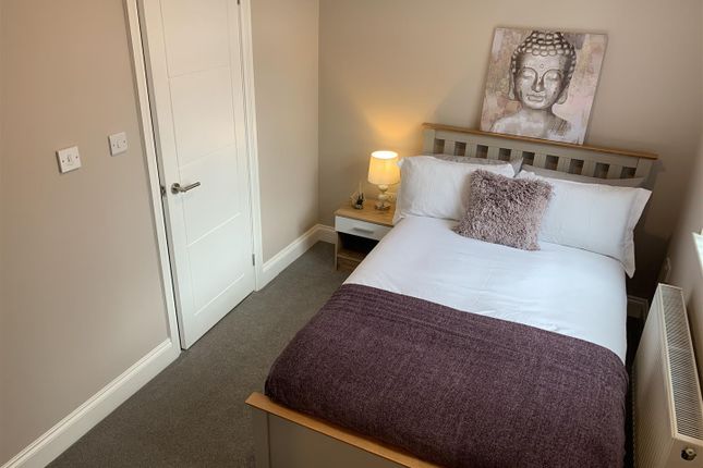 Thumbnail Shared accommodation to rent in Room 2, 382 Hartshill Road, Hartshill
